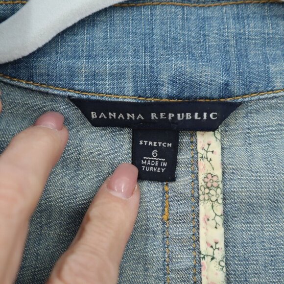 Banana Republic Blue Jean Jacket - Picture 2 of 6